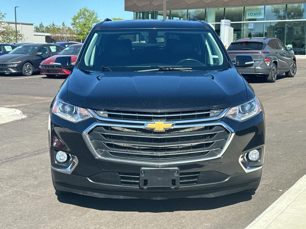 Used 2020 Chevrolet Traverse 3LT with VIN 1GNEVHKW2LJ149524 for sale in Flowood, MS