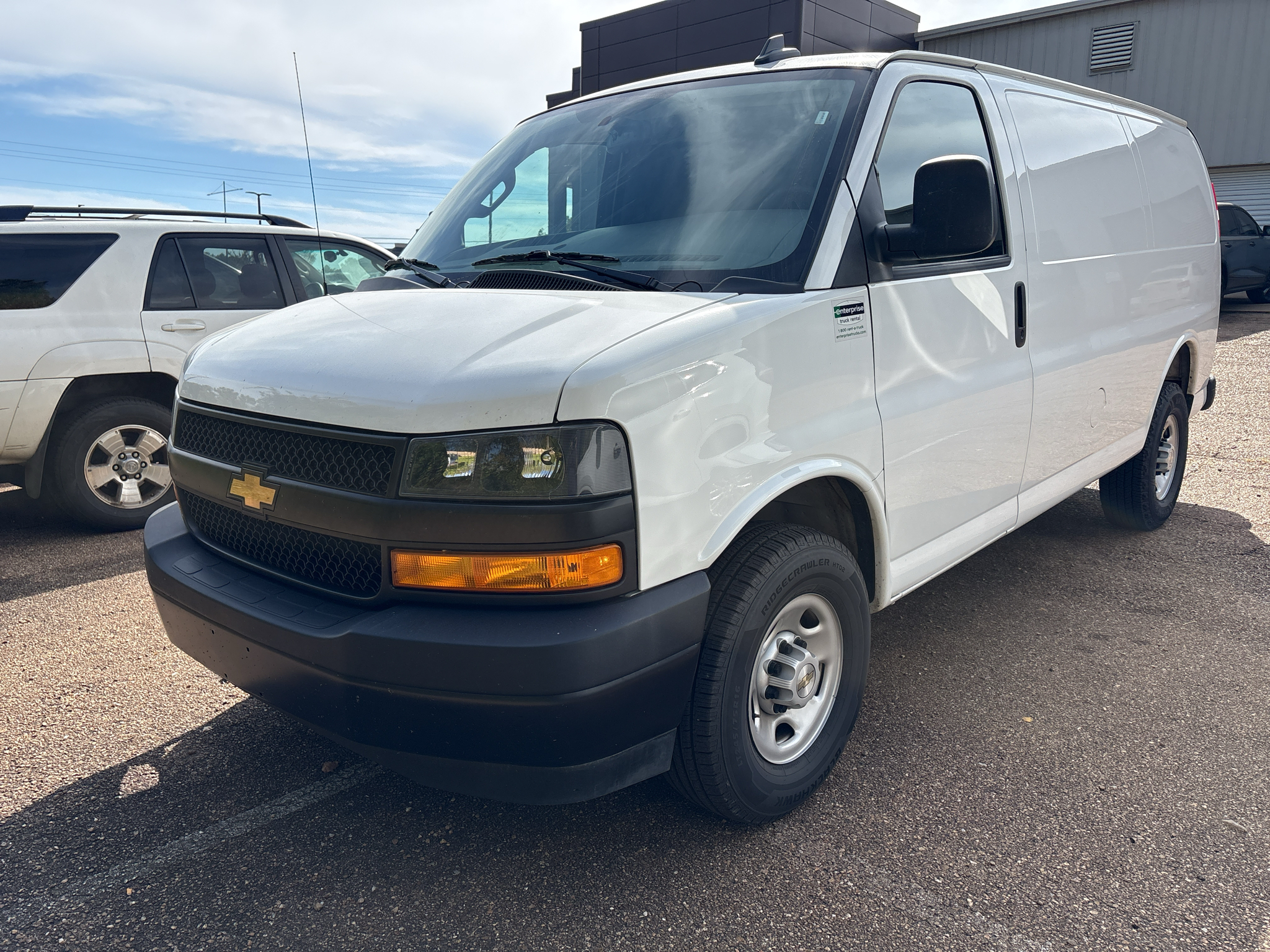 2025 Chevrolet Express Cargo