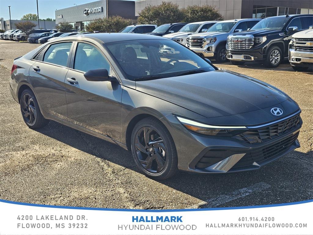 New 2026 Hyundai Elantra SEL Sport Sedan