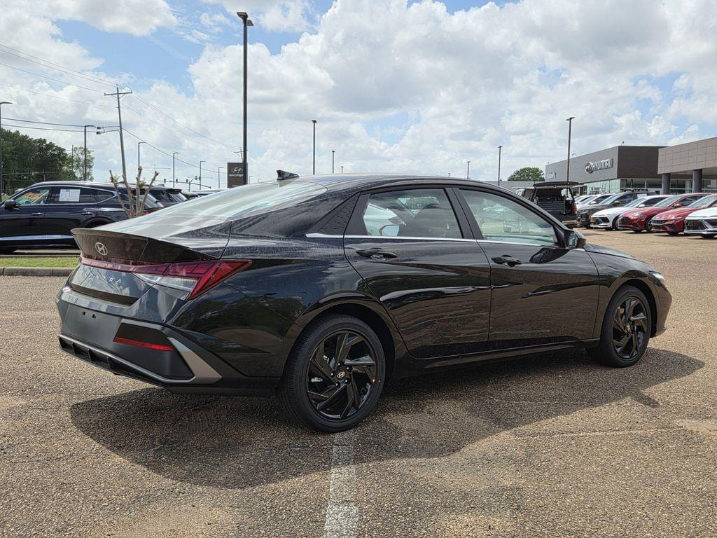 New 2026 Hyundai Elantra SEL Sport Sedan