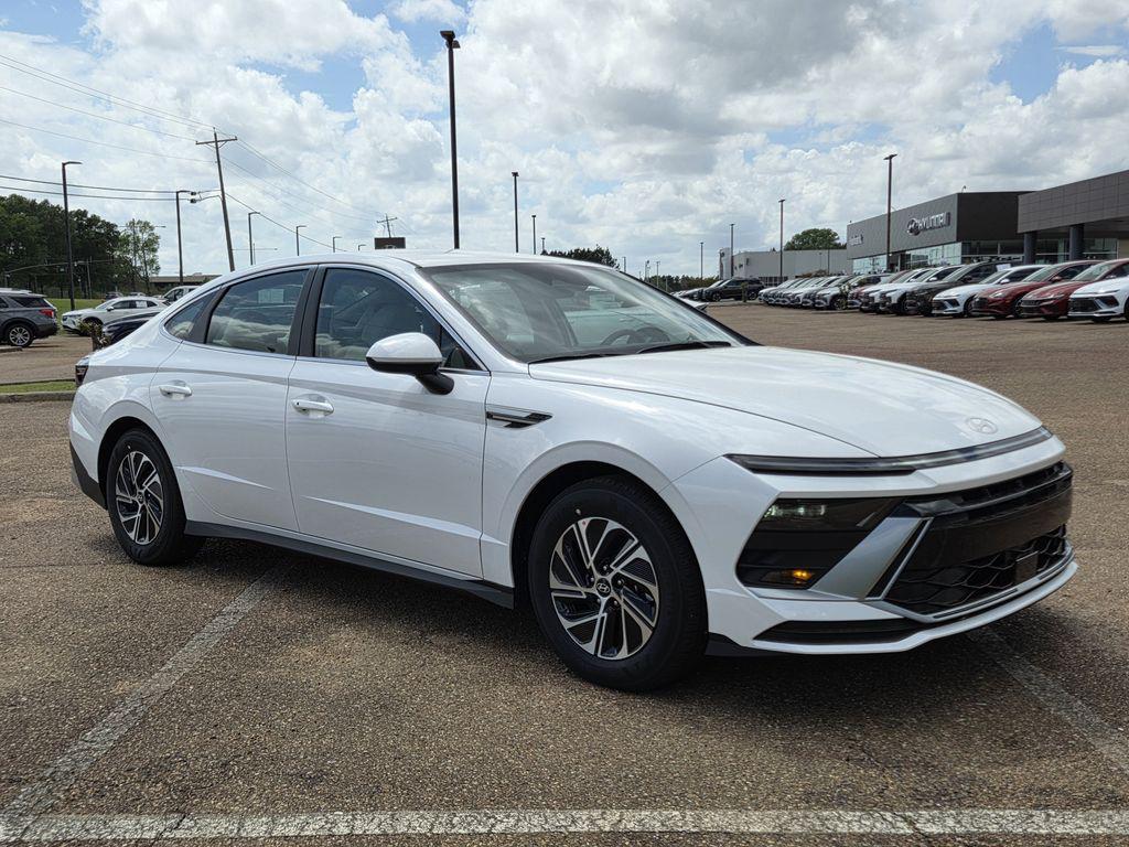 2026 Hyundai Sonata Hybrid