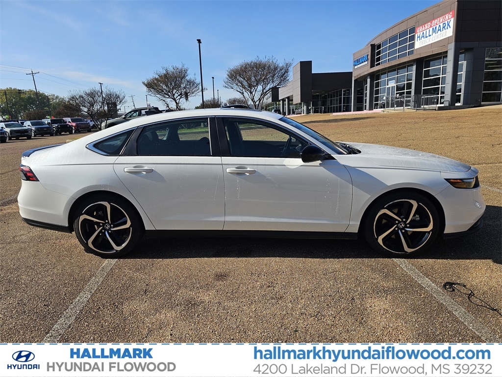 2024 Honda Accord Hybrid Sport's photo