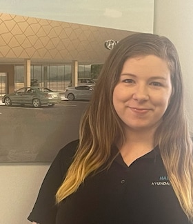 Staff member Billie Thorton from ID_33e9e9a356d7