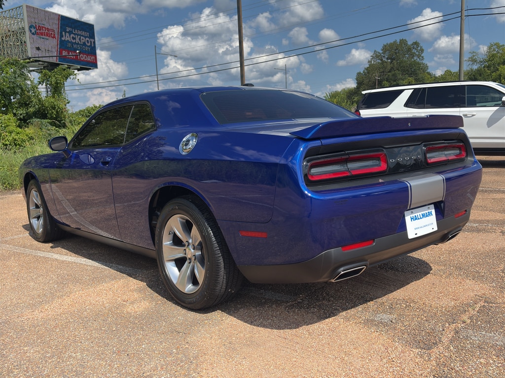 2022 Dodge Challenger SXT - Photo 7