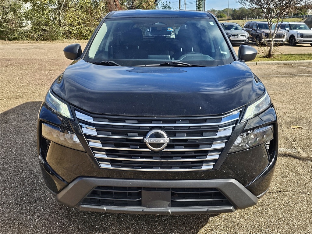 Used 2024 Nissan Rogue S SUV