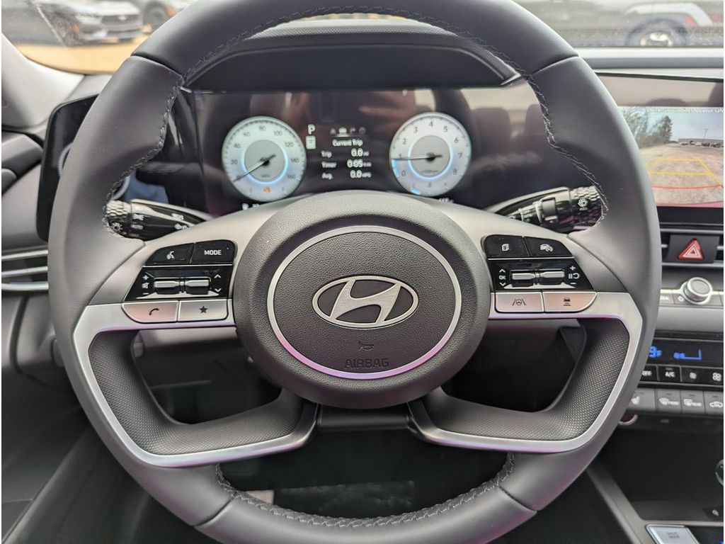 2025 Hyundai Elantra SEL - Photo 20