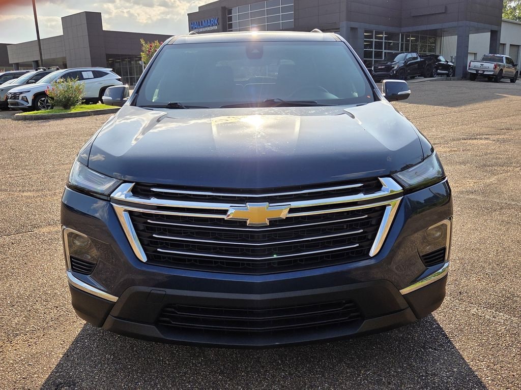 Used 2023 Chevrolet Traverse LT Cloth Sport Utility