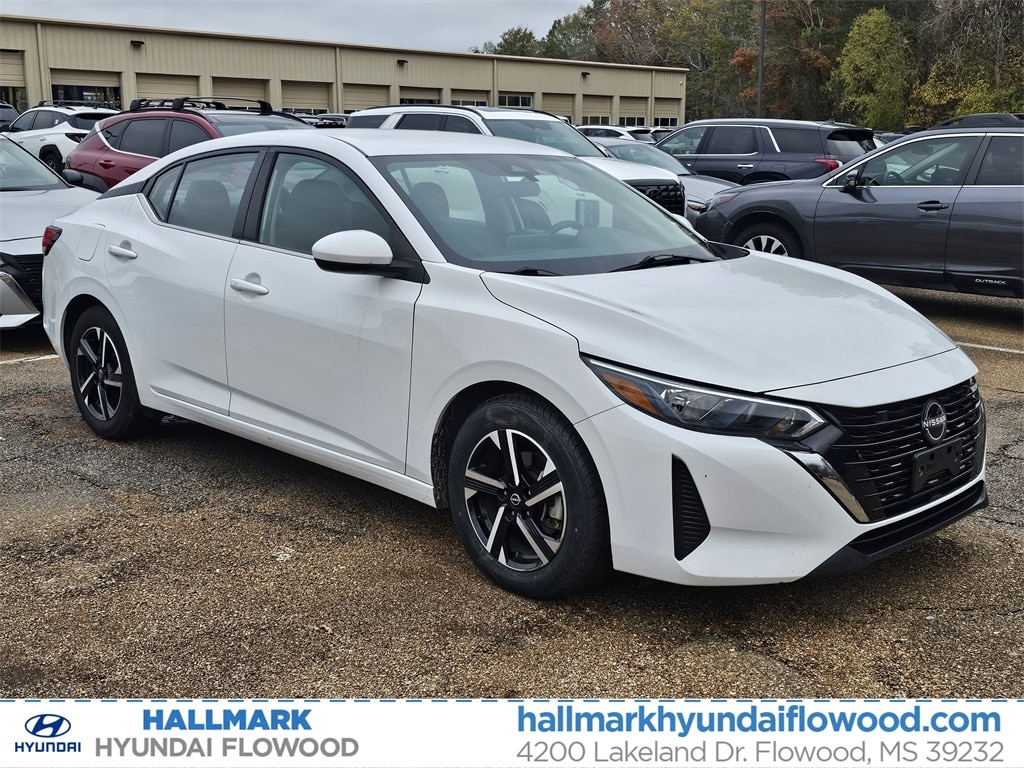 2024 Nissan Sentra SV's photo