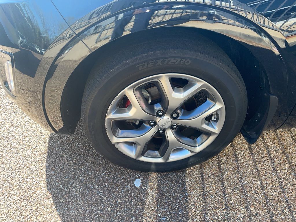 Used 2018 Kia Sorento SX with VIN 5XYPK4A54JG380031 for sale in Flowood, MS