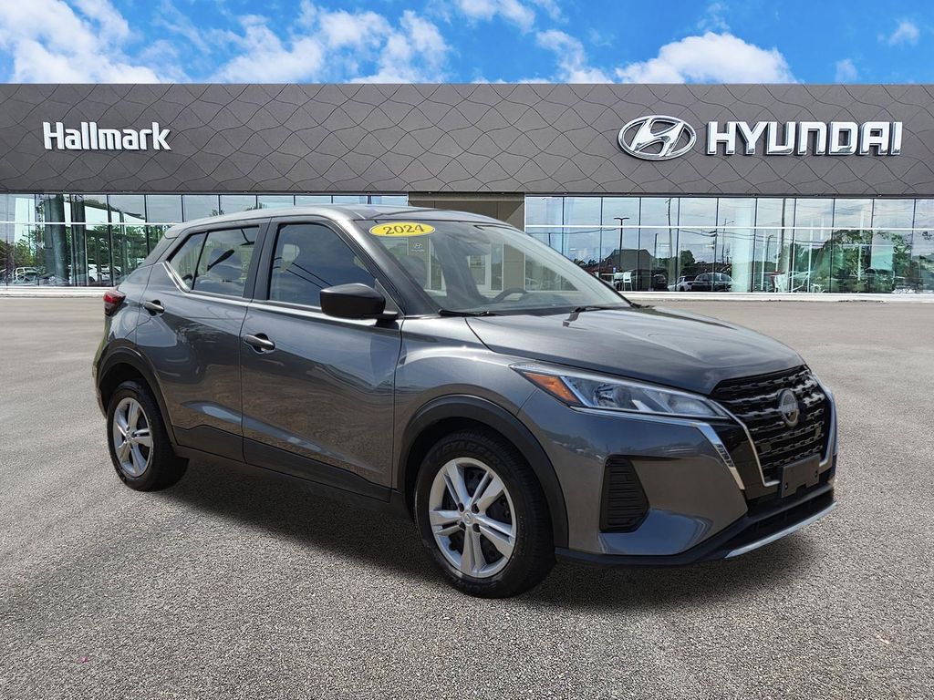 2024 Nissan Kicks S