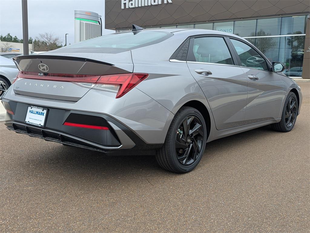 New 2026 Hyundai Elantra SEL Sport Sedan