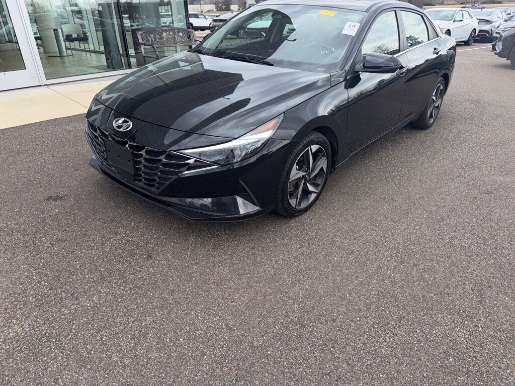 Used 2023 Hyundai Elantra Limited Sedan