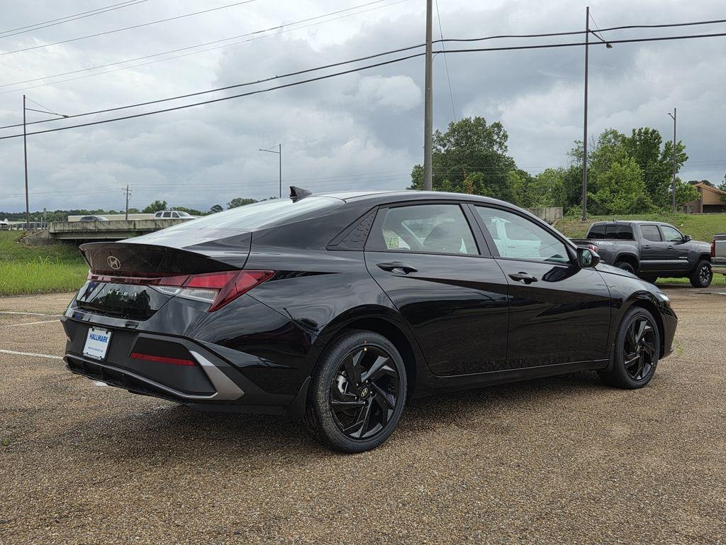 New 2026 Hyundai Elantra SEL Sport Sedan