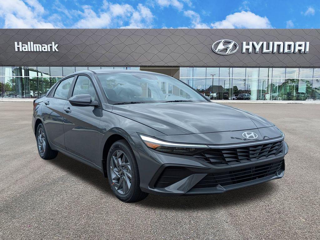 2026 Hyundai Elantra Hybrid Sedan 