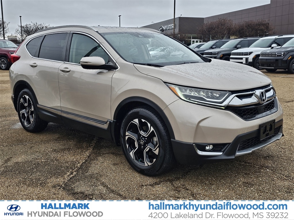 2019 Honda CR-V Touring's photo