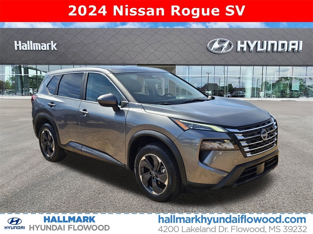 2024 Nissan Rogue SV's photo
