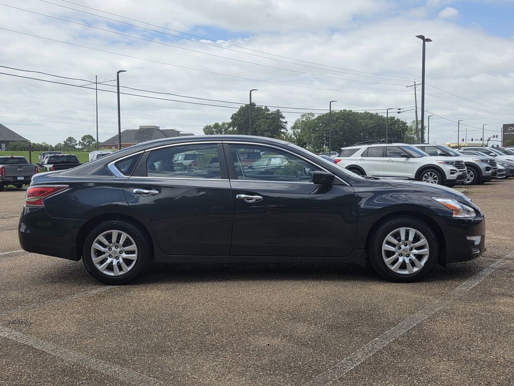 Used 2015 Nissan Altima S with VIN 1N4AL3AP9FN868735 for sale in Flowood, MS