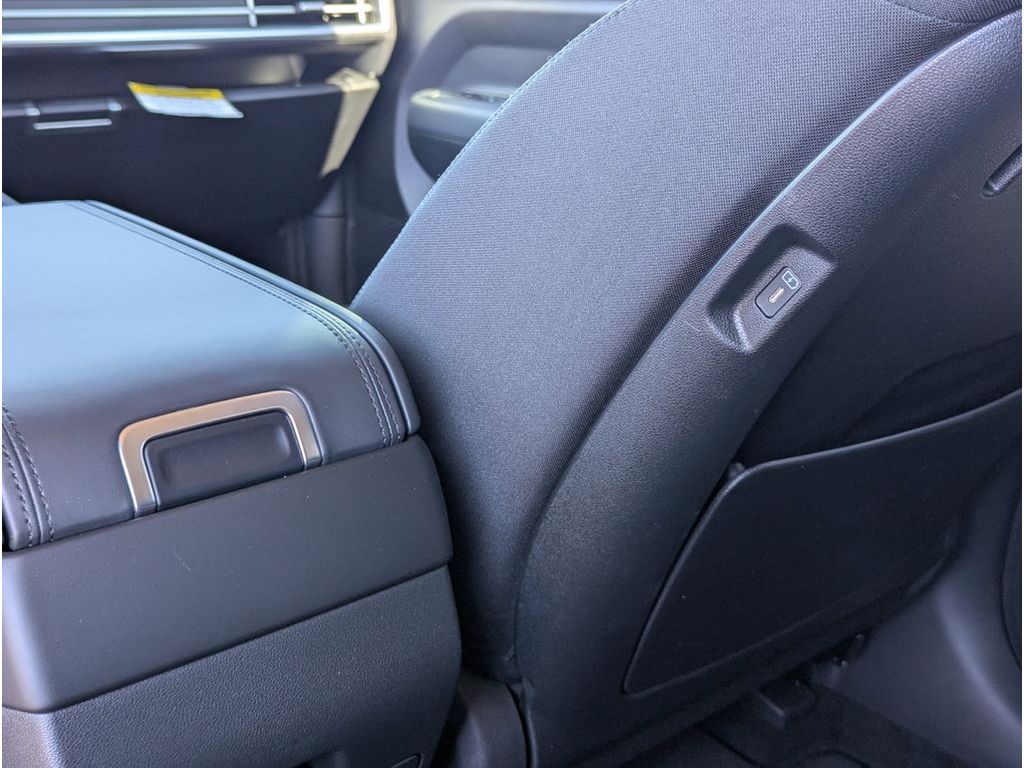 2026 Hyundai Santa Fe SE - Photo 16