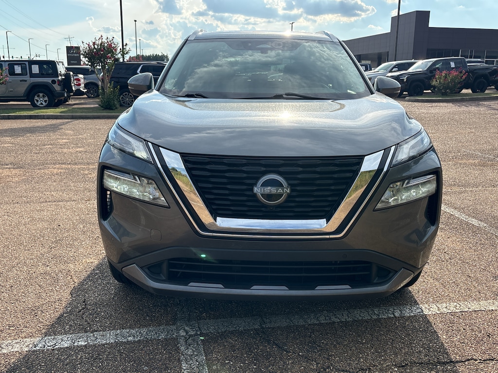 Used 2023 Nissan Rogue SL Sport Utility