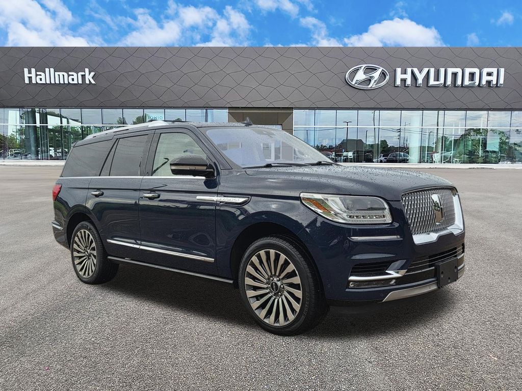 2019 Lincoln Navigator Reserve 4WD's photo