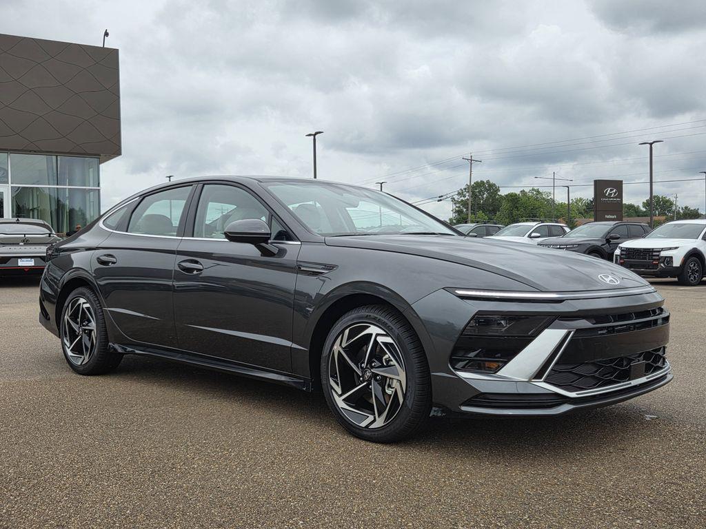2026 Hyundai Sonata SEL AWD's photo