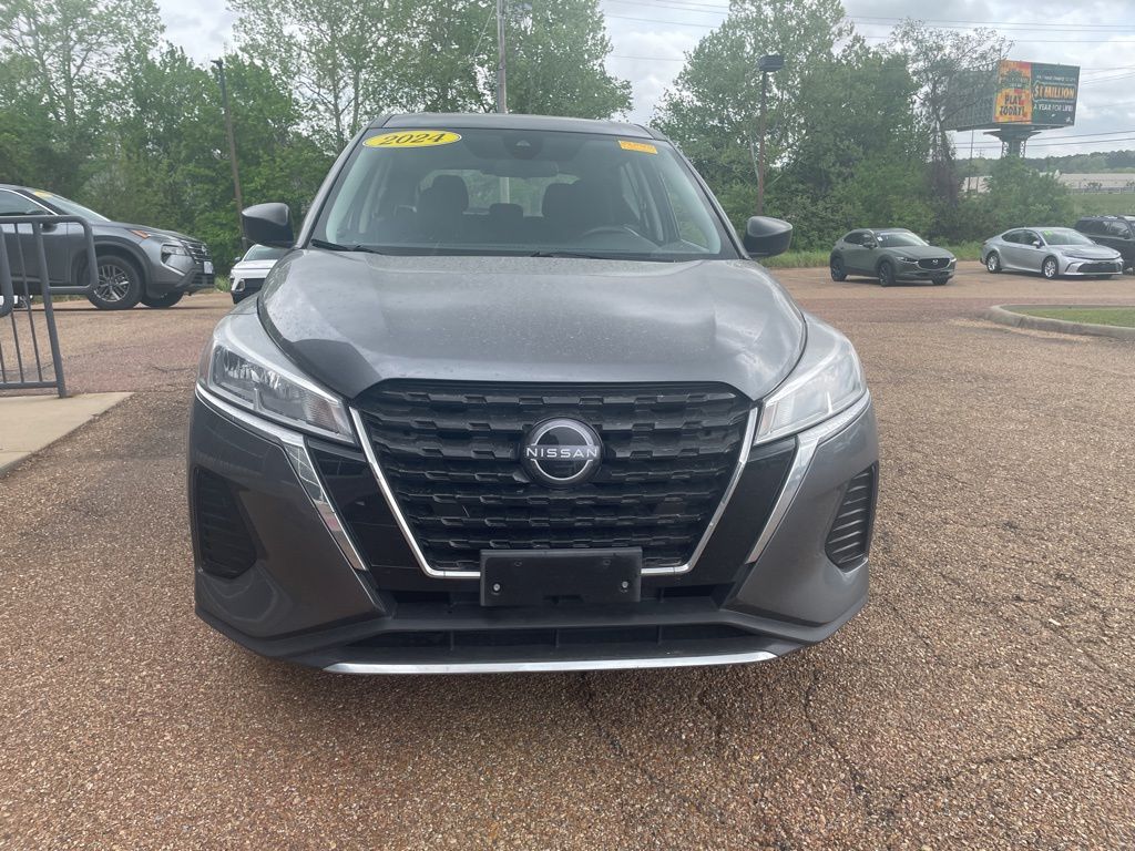 2024 Nissan Kicks S