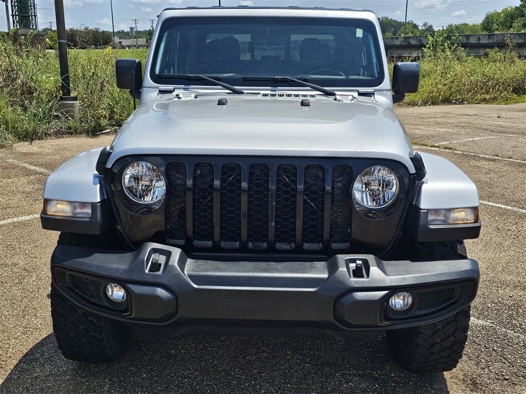 2022 Jeep Gladiator Willys photo 2