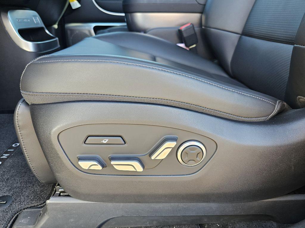 2026 Hyundai IONIQ 9 Performance Limited - Photo 10