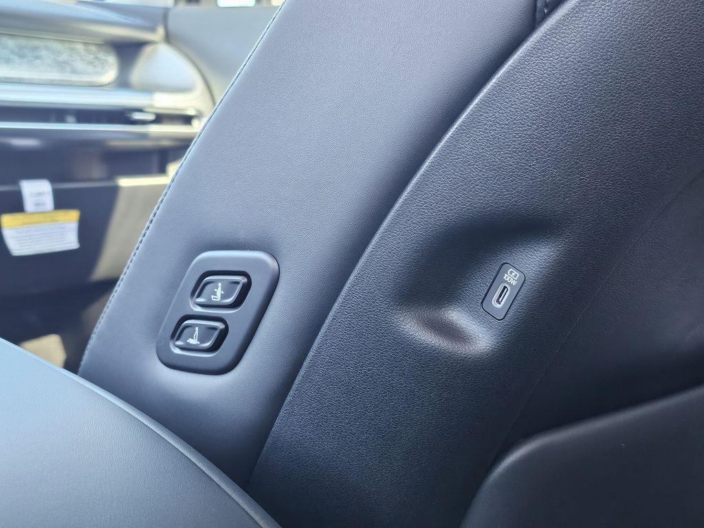 2026 Hyundai IONIQ 9 Performance Calligraphy - Photo 15