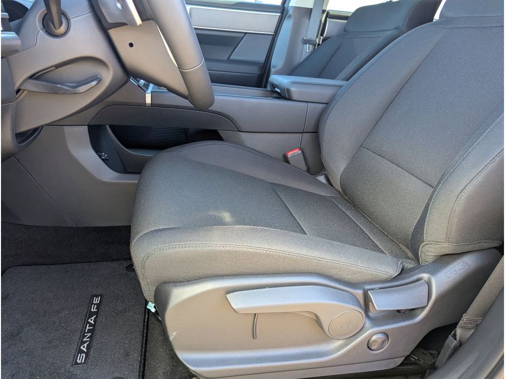 2026 Hyundai Santa Fe SE - Photo 11