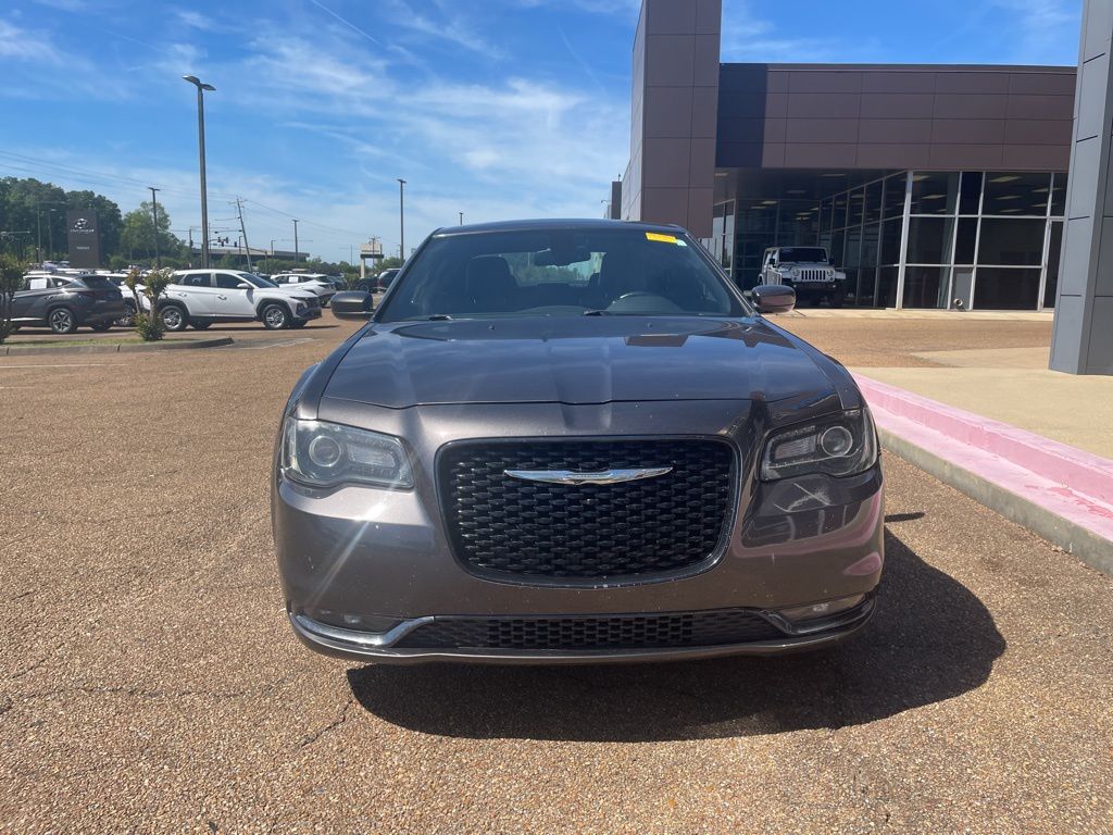 2016 Chrysler 300 S