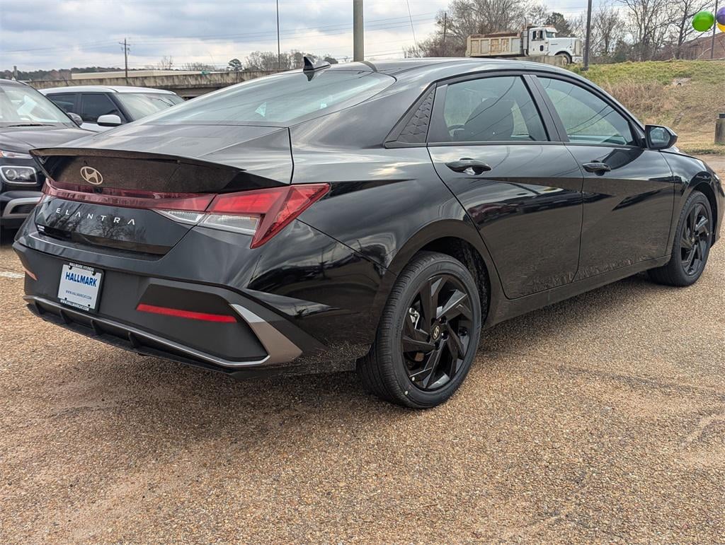 New 2026 Hyundai Elantra Hybrid Limited Sedan