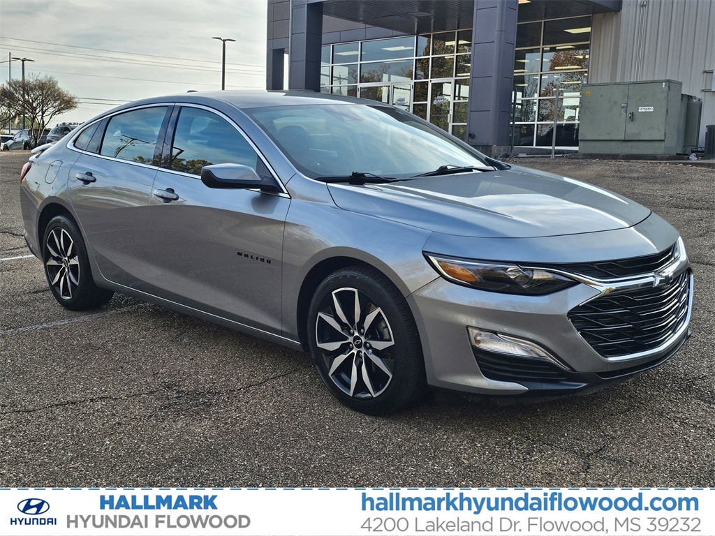 2025 Chevrolet Malibu RS's photo