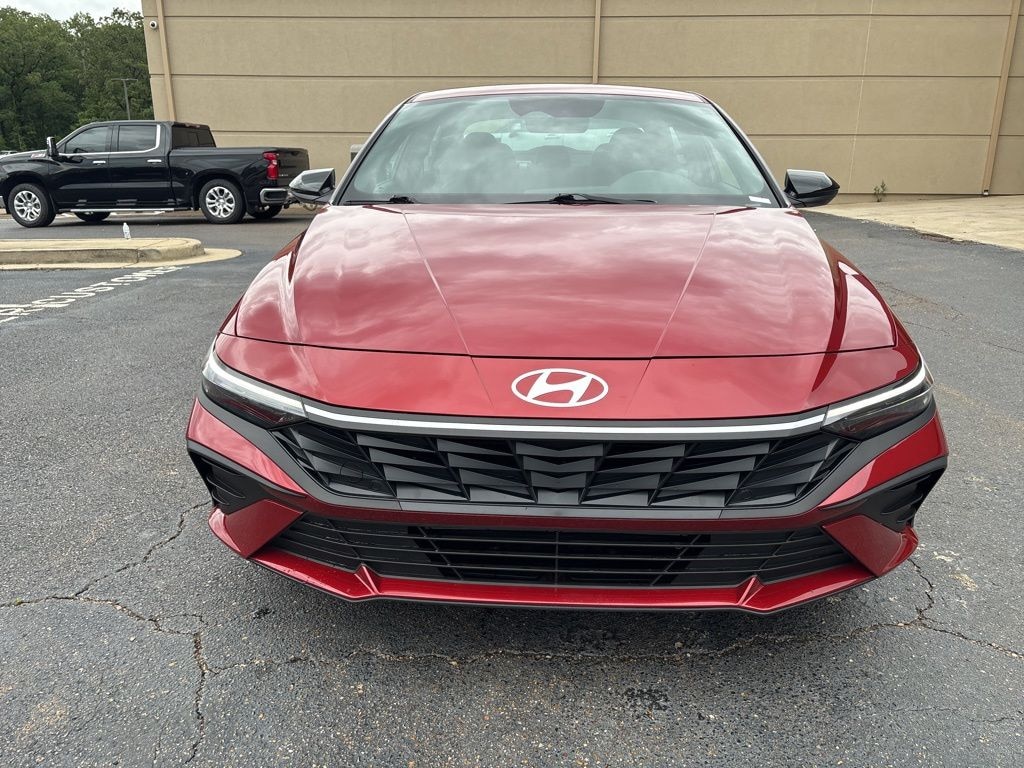 Certified 2025 Hyundai Elantra SEL Sport Sedan