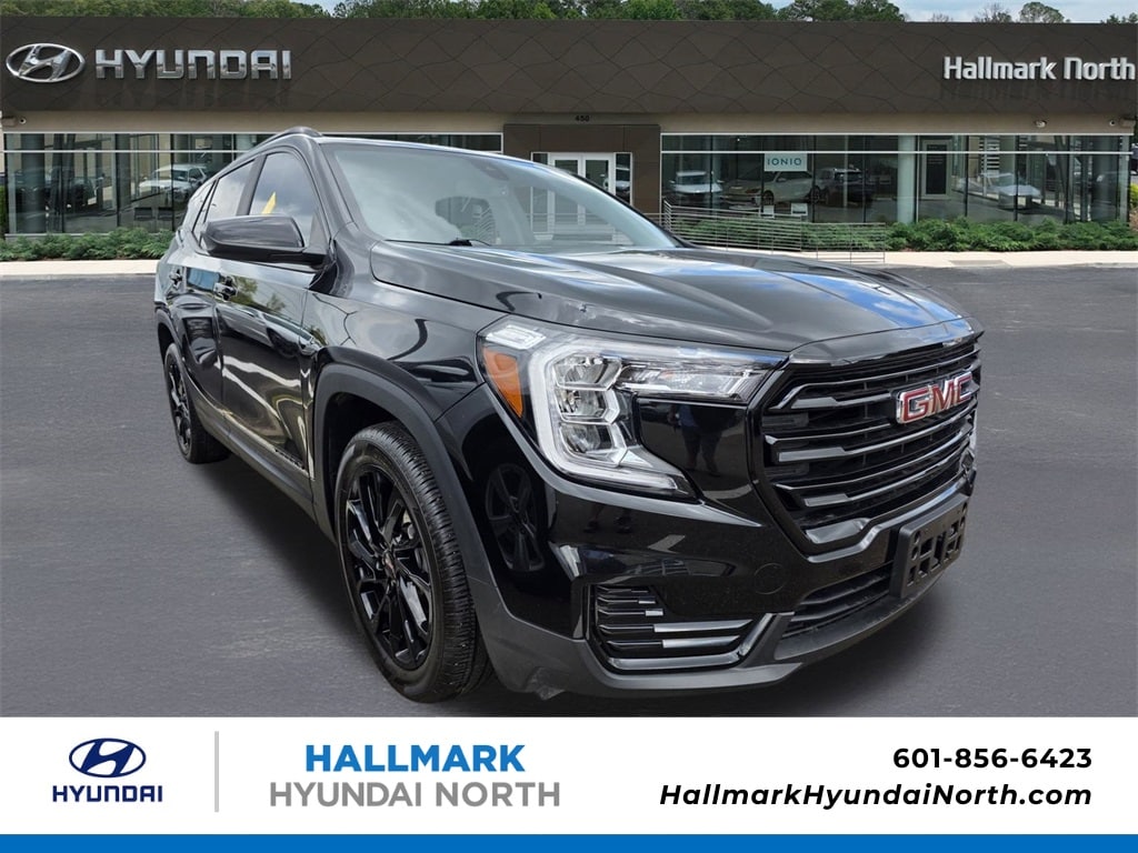 2024 GMC Terrain SLE's photo