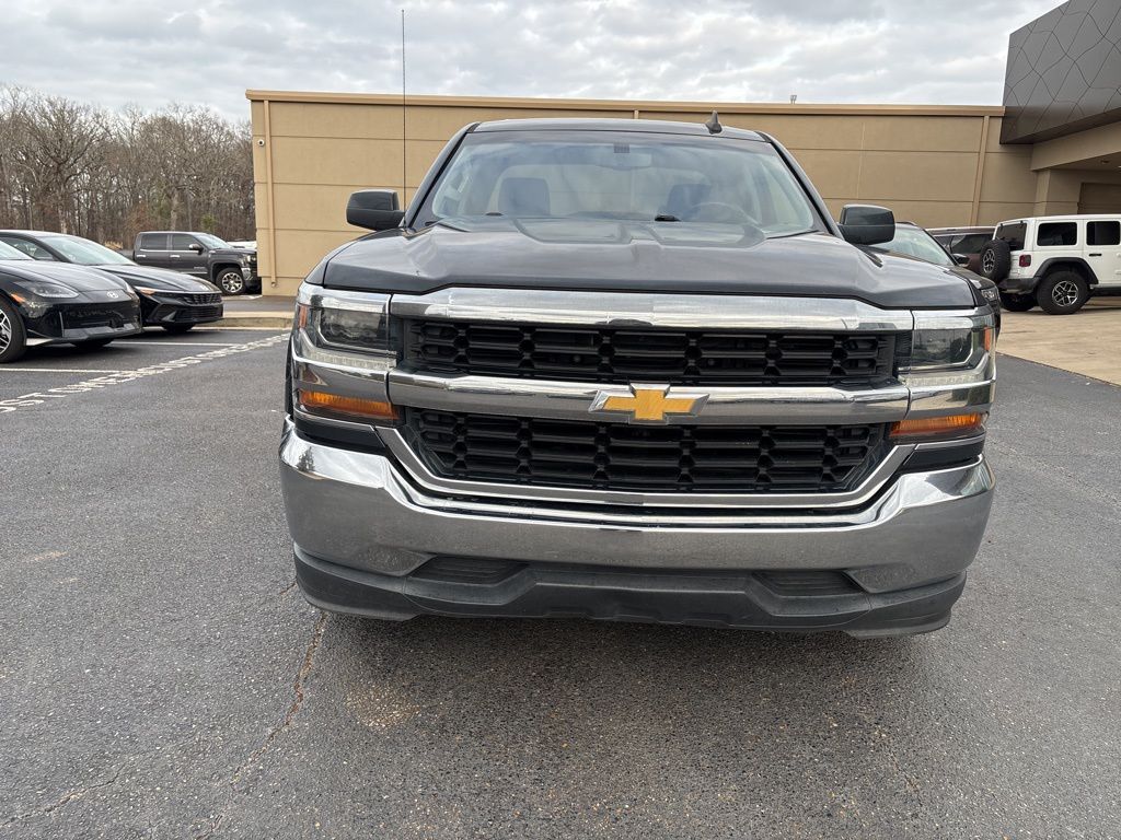 Used 2018 Chevrolet Silverado 1500 LT with VIN 1GCRCREC3JZ202799 for sale in Ridgeland, MS