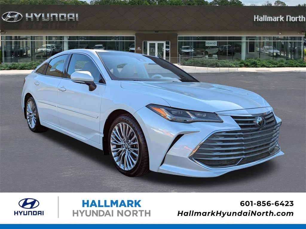 Used 2019 Toyota Avalon Limited Sedan