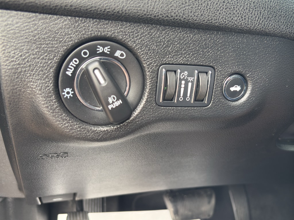 2023 Chrysler 300 S - Photo 22