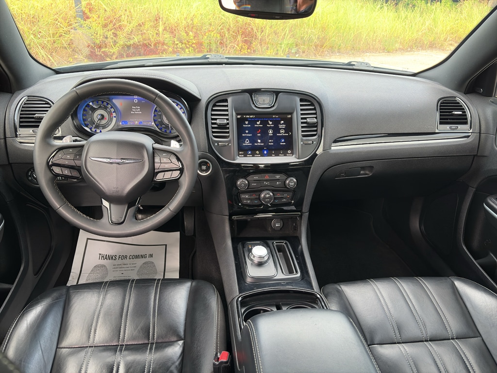 2023 Chrysler 300 S - Photo 6