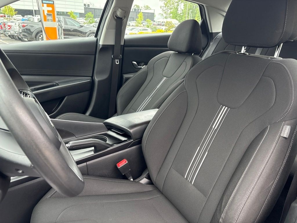 Used 2023 Hyundai Elantra SEL Sedan