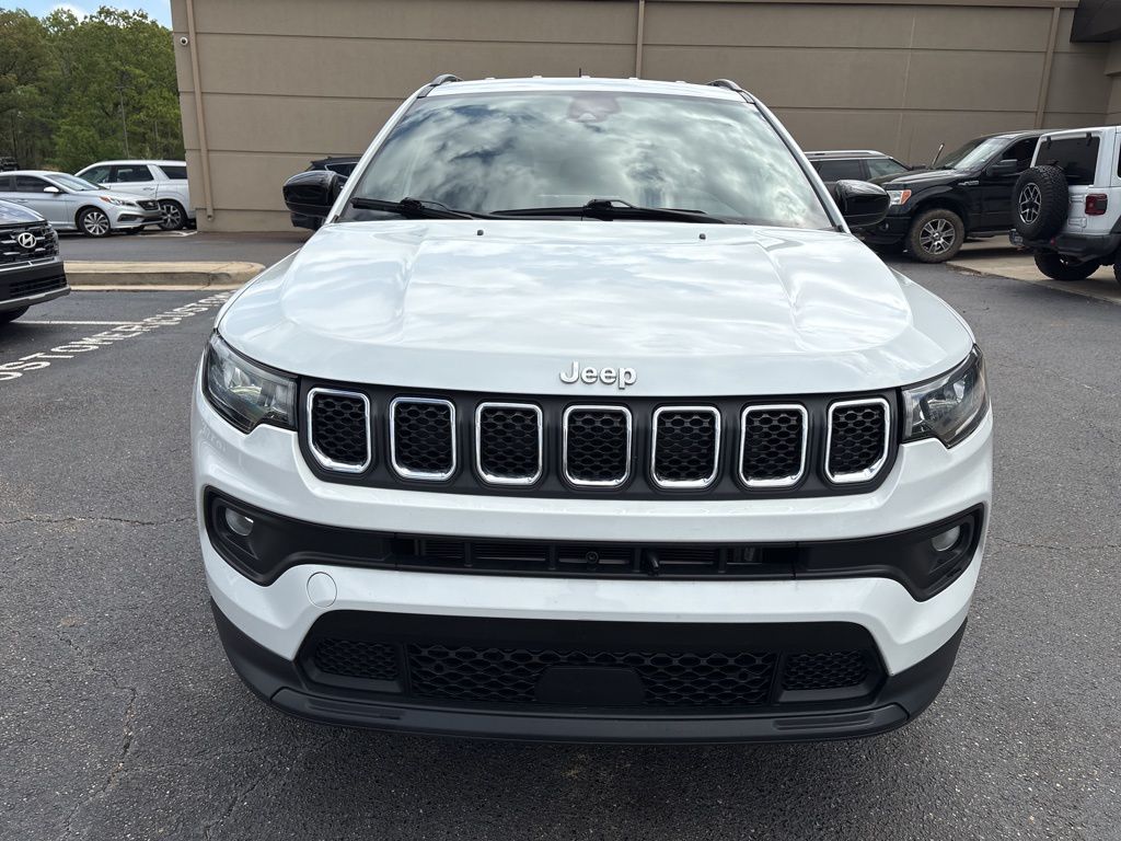 Used 2023 Jeep Compass Latitude with VIN 3C4NJDBN4PT550947 for sale in Ridgeland, MS
