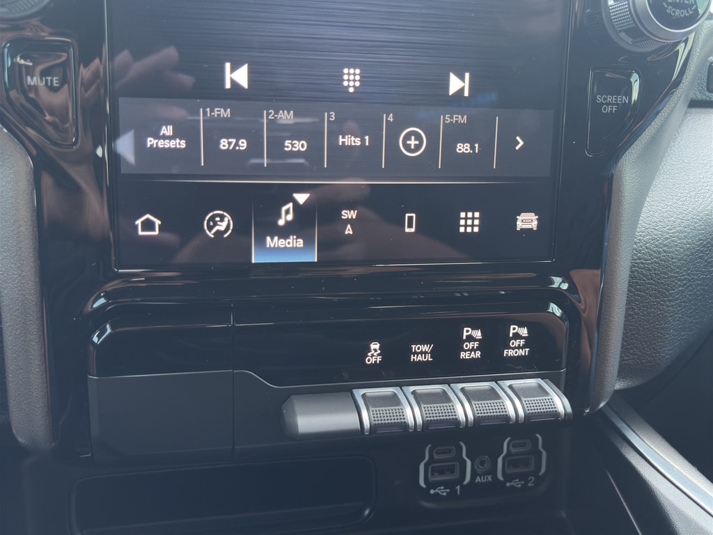 2022 RAM Ram 1500 Pickup Laramie - Photo 22