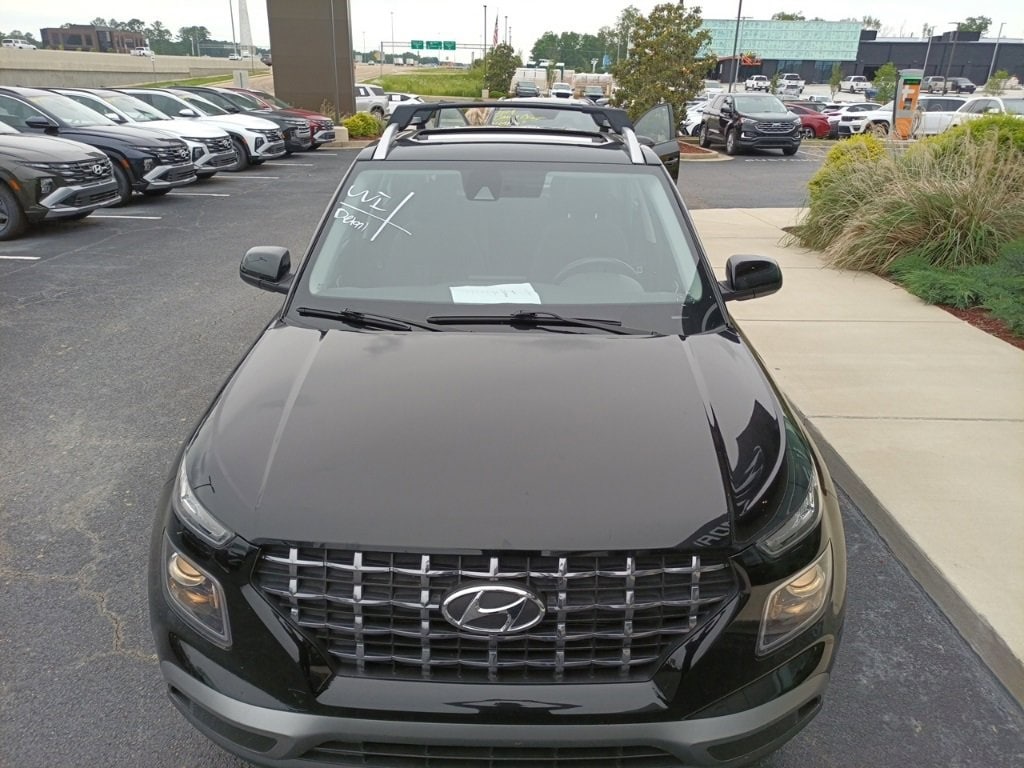 Used 2022 Hyundai Venue SEL with VIN KMHRC8A34NU207718 for sale in Ridgeland, MS