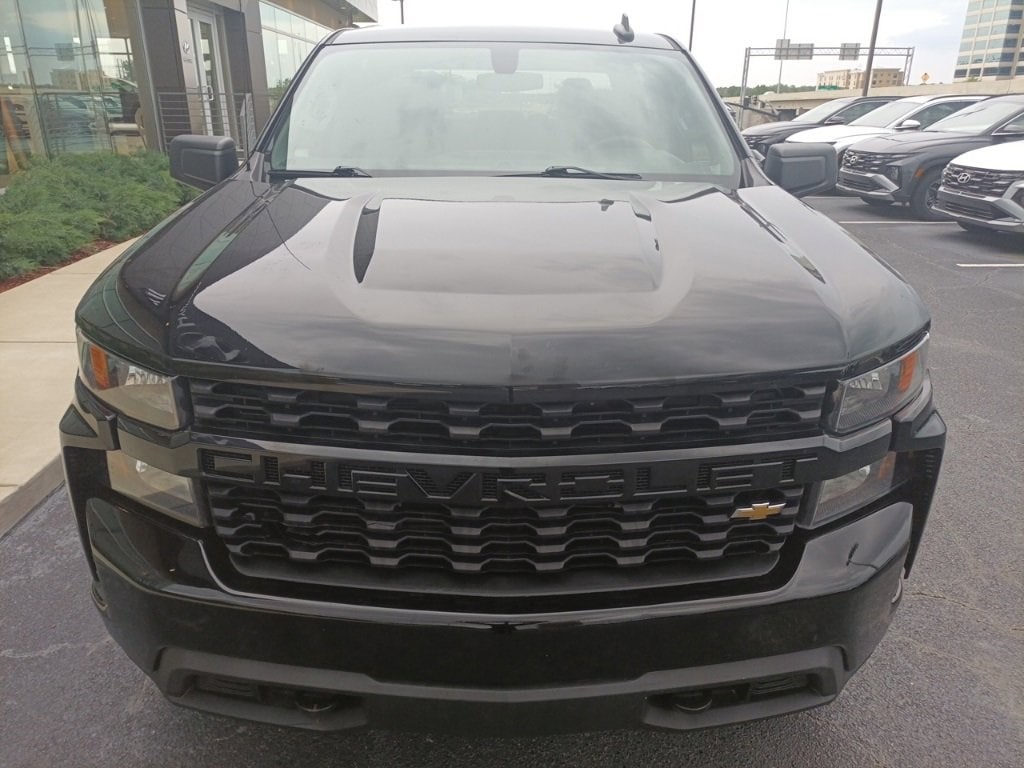 Used 2022 Chevrolet Silverado 1500 Limited Custom with VIN 1GCPYBEKXNZ133414 for sale in Ridgeland, MS