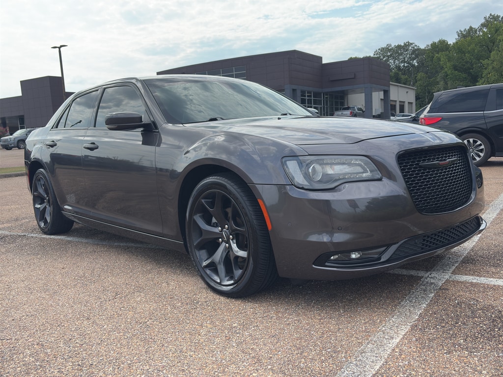 2023 Chrysler 300