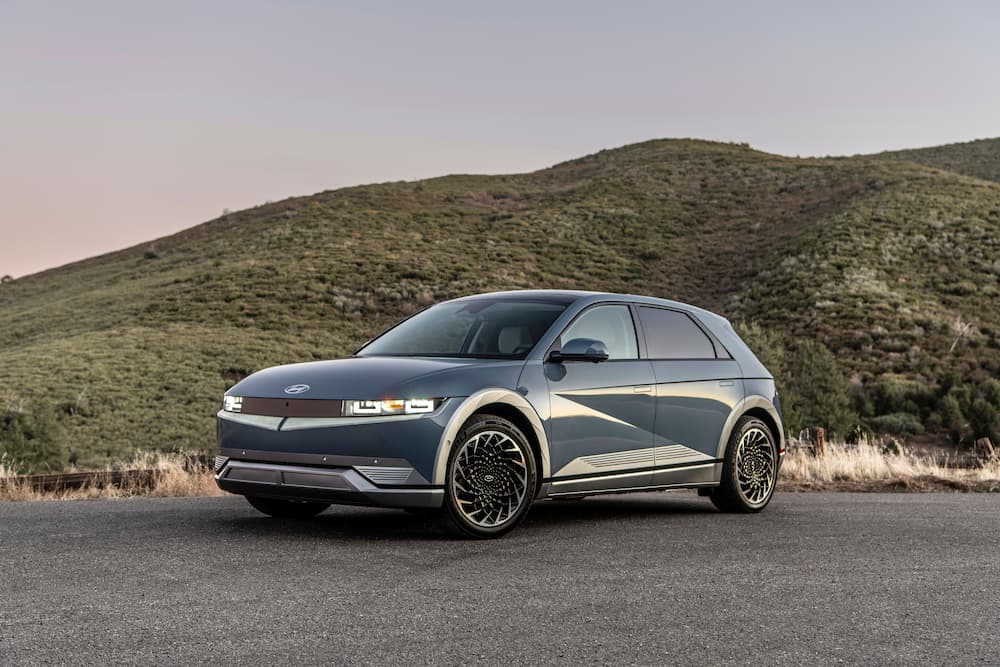 IONIQ5vsIONIQ6WhichEVIsRightForYouHallmarkHyundaiNorthIONIQ5.jpg