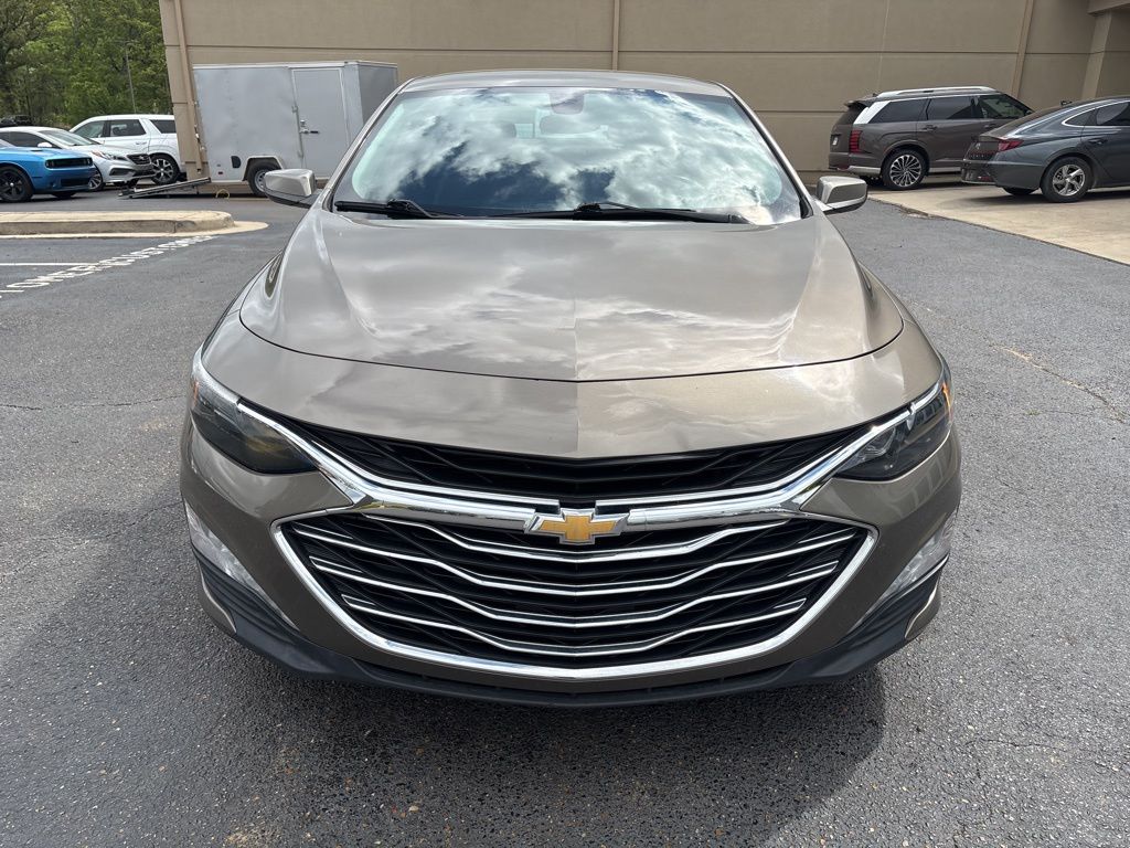 Used 2020 Chevrolet Malibu 1LT with VIN 1G1ZD5ST5LF069826 for sale in Ridgeland, MS