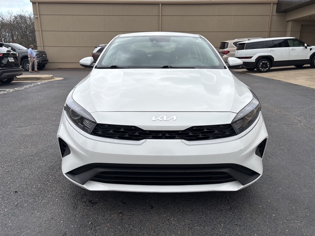 Used 2024 Kia Forte LXS with VIN 3KPF24AD9RE734427 for sale in Ridgeland, MS