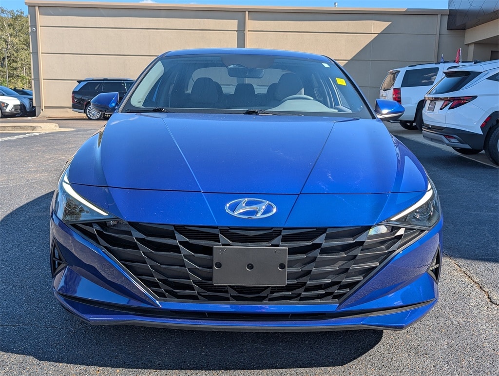 Used 2023 Hyundai Elantra SEL Sedan