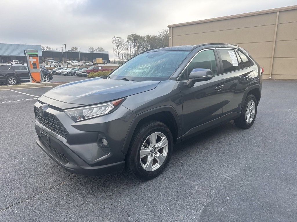 Used 2020 Toyota RAV4 XLE with VIN 2T3P1RFV1LC097438 for sale in Ridgeland, MS